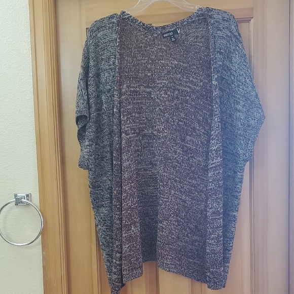 Valette Black and White Oversized Cardigan with Wide Sleeves and Relaxed Fit - Picture 1 of 5